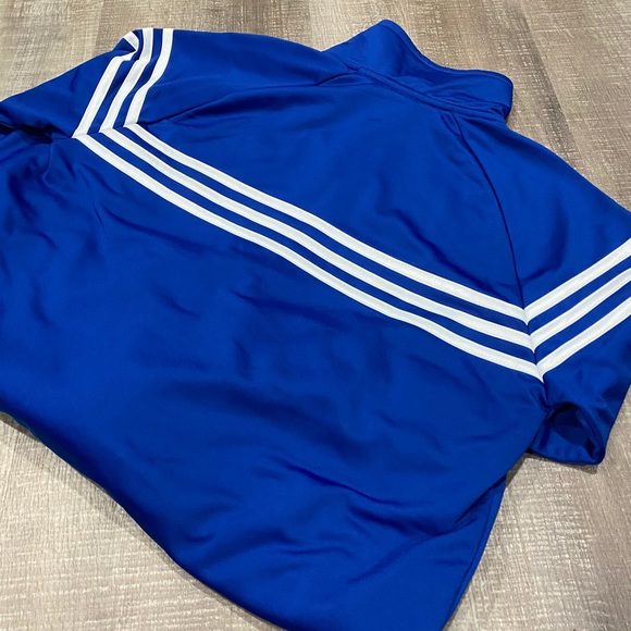 Adidas women’s track jacket - Picture 6 of 9